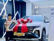 Hashtag Cầm Tay Khi Giao Xe