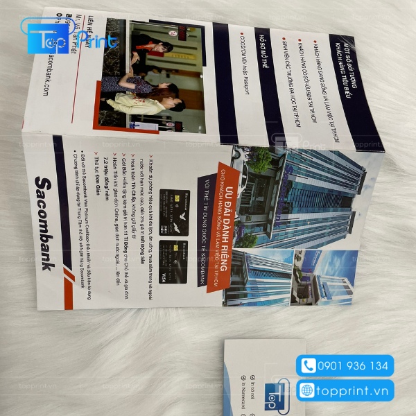 mẫu brochure giới thiệu dịch vụ ngân hàng