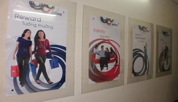 thiết kế và in ấn poster dán tường