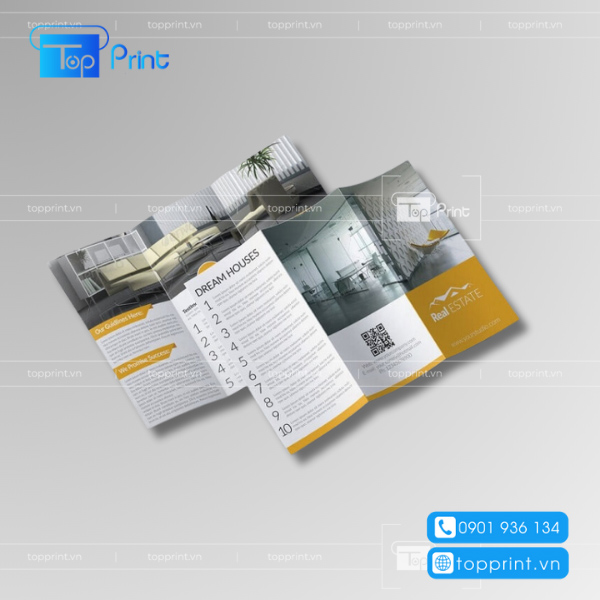 Mẫu brochure bđs có hình minh họa