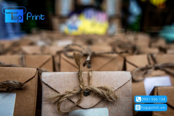 in hop giay dung banh