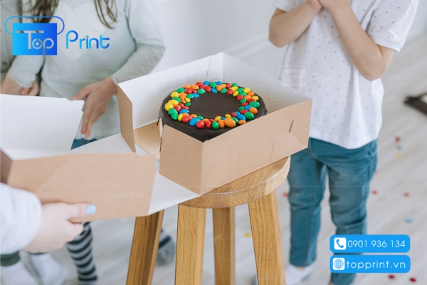 in hop giay dung banh sinh nhat