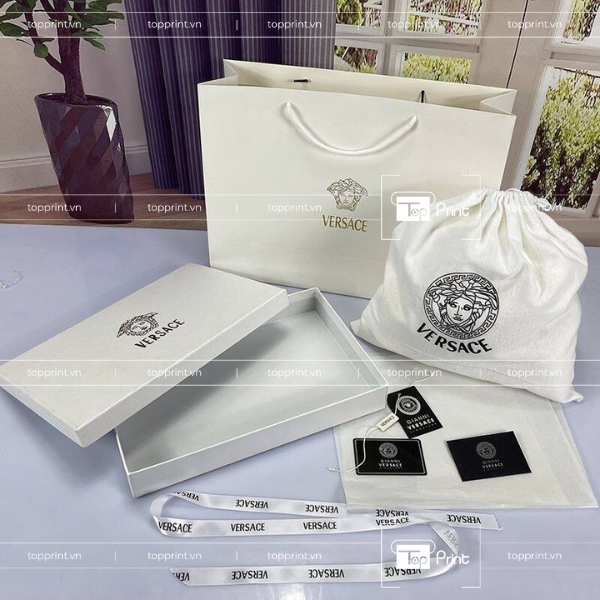 Túi Giấy Versace Medusa Với Chất Liệu Giấy Cao Cấp 