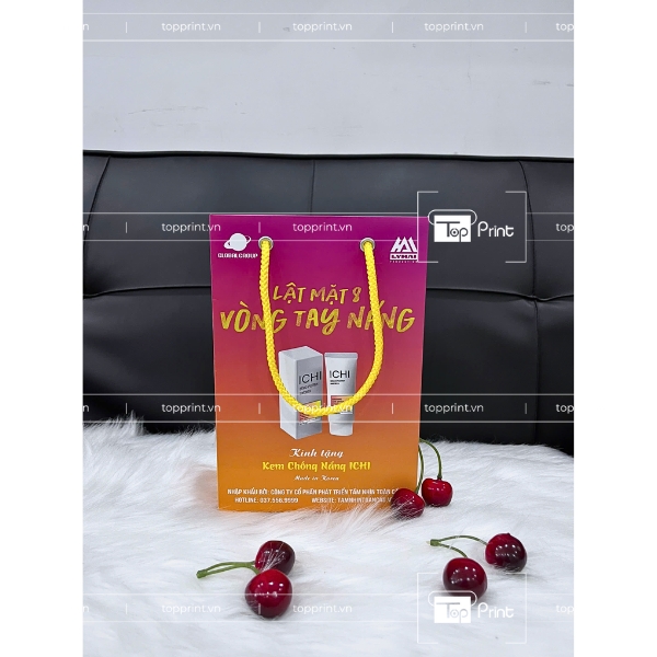 Mẫu túi giấy sự kiện cho phim Lật Mặt 8 