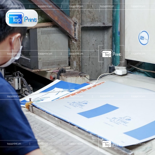 Xưởng in túi giấy công nghệ in hiện đại tại Topprint 