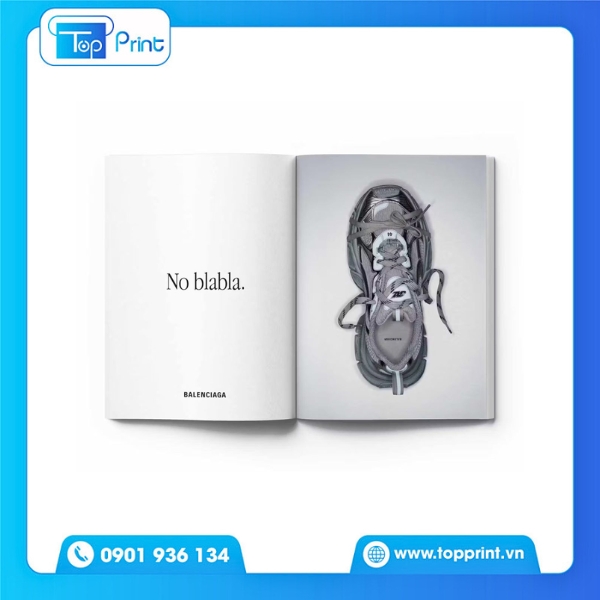 Thiết kế catalogue giày theo tone màu đen – trắng