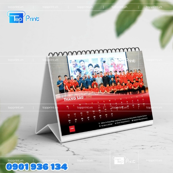 Mẫu lịch để bàn chữ M kèm lịch âm dương