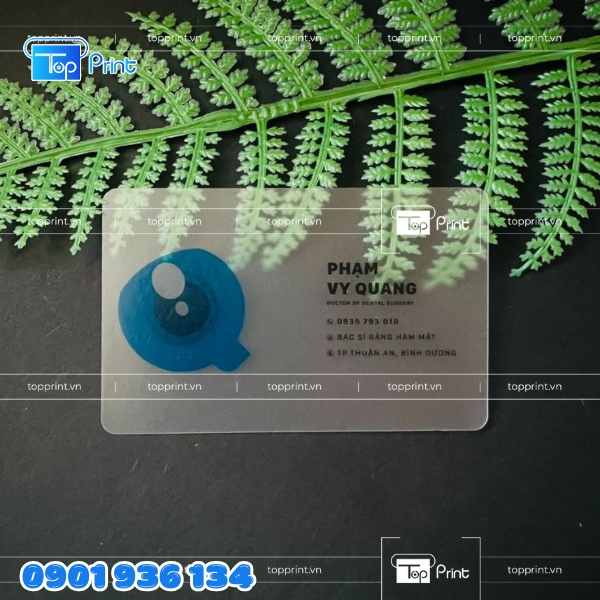 In nhanh name card nhựa trong suốt chất lượng cao