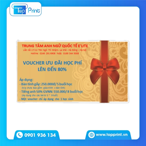 Mẫu voucher học tiếng Anh kết hợp hình ảnh thực tế lớp học