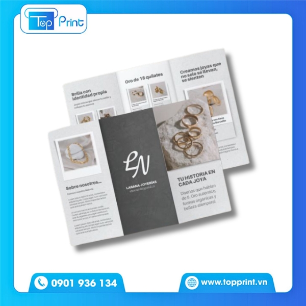 Mẫu brochure trang sức t&ocirc;ng trắng thanh lịch