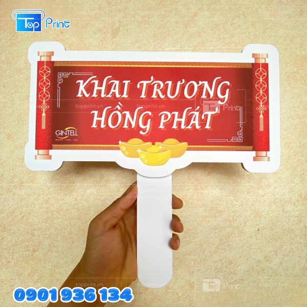 Hashtag Khai Trương Cầm Tay Phong C&aacute;ch Độc Lạ