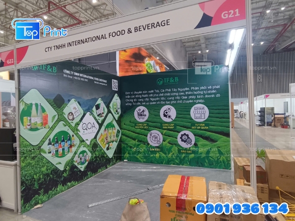 Mẫu backdrop Gala Dinner kết hợp đèn LED viền