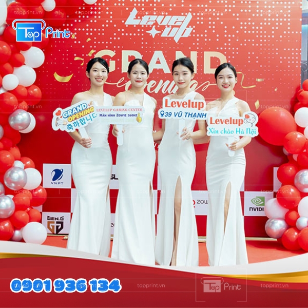 Mẫu Hashtag Sự Kiện Cầm Tay Cho Booth Triển L&atilde;m Thu H&uacute;t