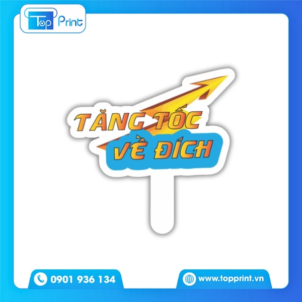 Hashtag chụp ảnh cầm tay cho team building ngoài trời