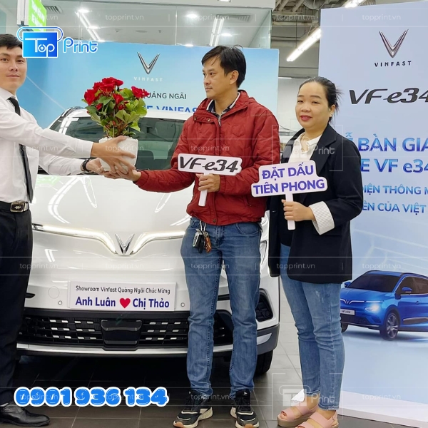 Hashtag Cầm Tay Khi Giao Xe