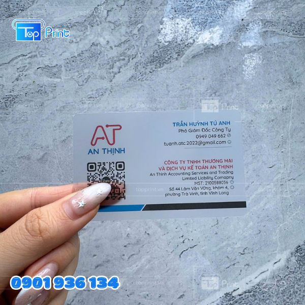 Mẫu Name Card Nhựa PVC trong suốt mới lạ