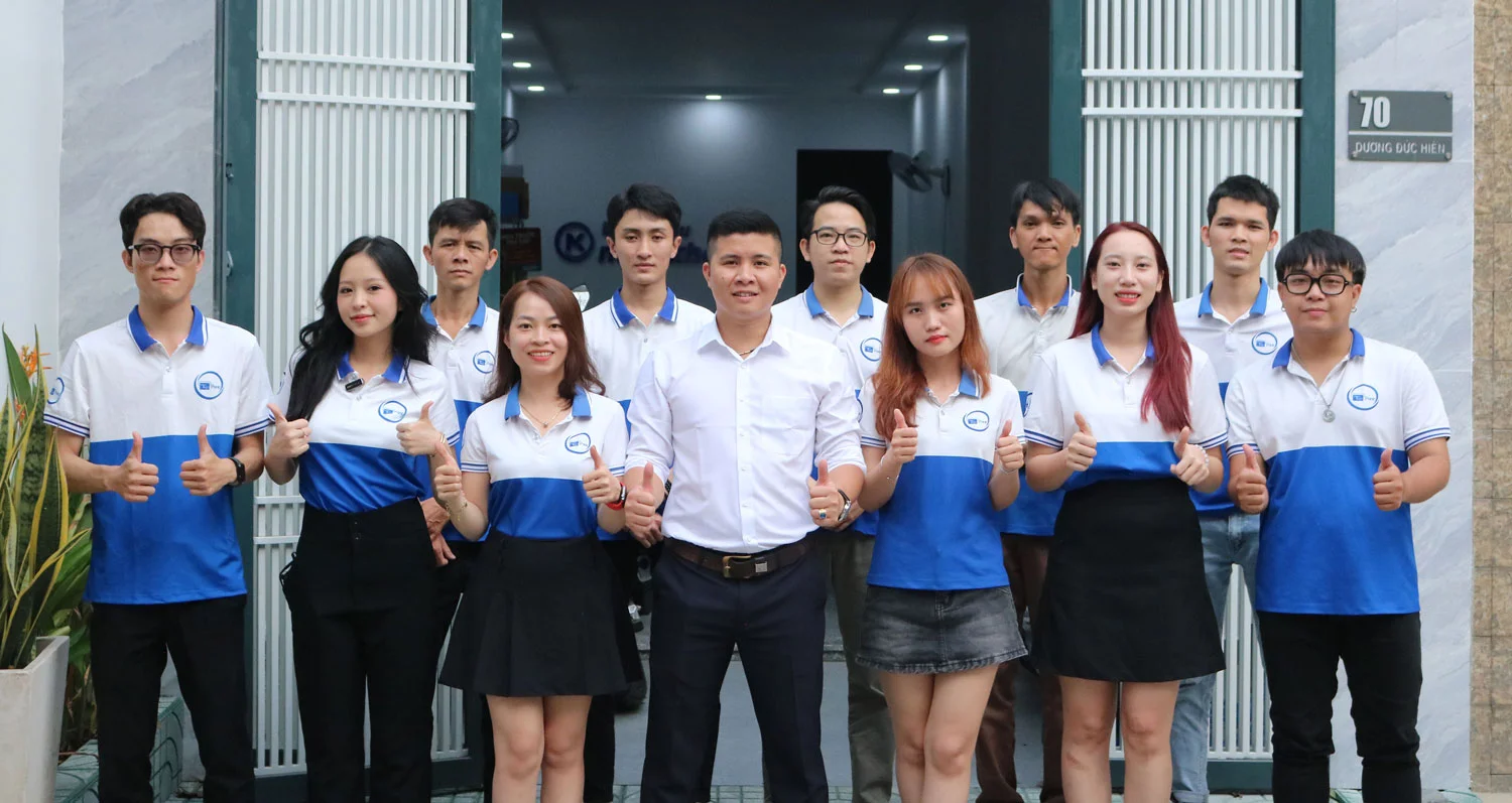 Toàn thể nhân viên In Túi Giấy Topprint chuyên nghiệp tận tâm phục vụ quý khách